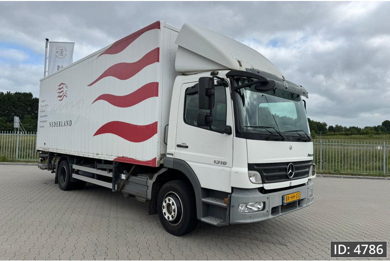 Mercedes-Benz Atego 1318 Day Cab, Euro 5, BDF / EPS automatic / DHOLLANDIA 2000KG - شاحنات الحاويات/ جسم علوي قابل للتغيير شاحنة: صور 4 Mercedes-Benz Atego 1318 Day Cab, Euro 5, BDF / EPS automatic / DHOLLANDIA 2000KG - شاحنات الحاويات/ جسم علوي قابل للتغيير شاحنة: صور 4
