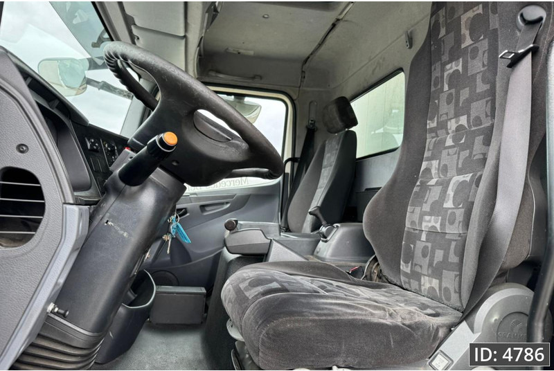 Mercedes-Benz Atego 1318 Day Cab, Euro 5, BDF / EPS automatic / DHOLLANDIA 2000KG - شاحنات الحاويات/ جسم علوي قابل للتغيير شاحنة: صور 5 Mercedes-Benz Atego 1318 Day Cab, Euro 5, BDF / EPS automatic / DHOLLANDIA 2000KG - شاحنات الحاويات/ جسم علوي قابل للتغيير شاحنة: صور 5