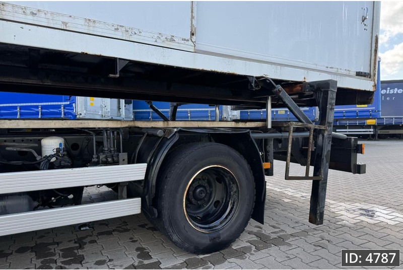 Mercedes-Benz Atego 816 Day Cab, Euro 5, BDF / EPS automatic / standklima / Hydraulic system - شاحنات الحاويات/ جسم علوي قابل للتغيير شاحنة: صور 3 Mercedes-Benz Atego 816 Day Cab, Euro 5, BDF / EPS automatic / standklima / Hydraulic system - شاحنات الحاويات/ جسم علوي قابل للتغيير شاحنة: صور 3