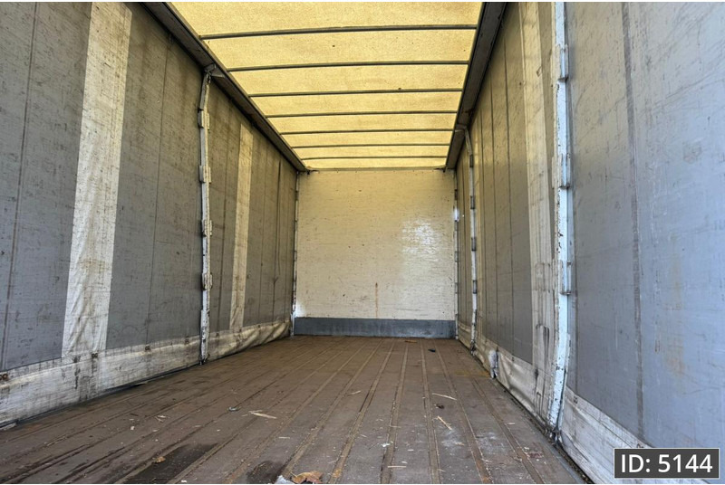 Scania P230 Day Cab, Euro 5, / Manual / 750x248x260 / DHOLLANDIA - شاحنة ستارة: صور 5 Scania P230 Day Cab, Euro 5, / Manual / 750x248x260 / DHOLLANDIA - شاحنة ستارة: صور 5