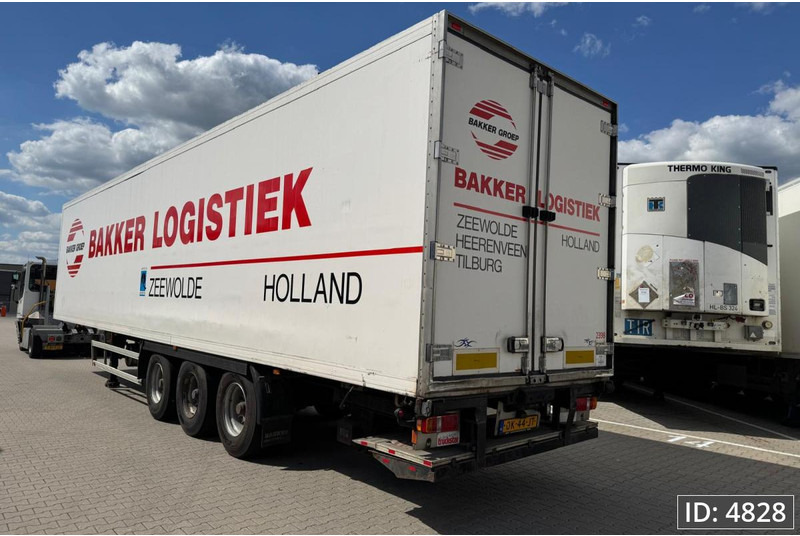 Sor Iberica SP71 / Lift axle - مبردة نصف مقطورة: صور 2 Sor Iberica SP71 / Lift axle - مبردة نصف مقطورة: صور 2