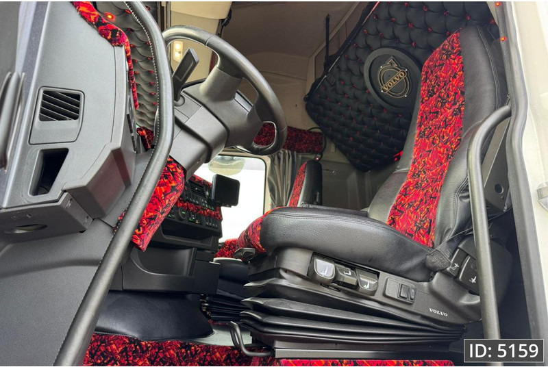 Volvo FH 460 Globetrotter XL, Euro 6, / 2 Tanks / Spec. Interior / TOP condition! - شاحنة جرار: صور 5 Volvo FH 460 Globetrotter XL, Euro 6, / 2 Tanks / Spec. Interior / TOP condition! - شاحنة جرار: صور 5