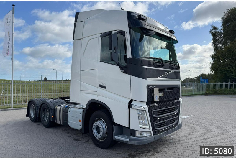 Volvo FH 540 Globetrotter XL, Euro 6, / 6x4 - شاحنة جرار: صور 4 Volvo FH 540 Globetrotter XL, Euro 6, / 6x4 - شاحنة جرار: صور 4