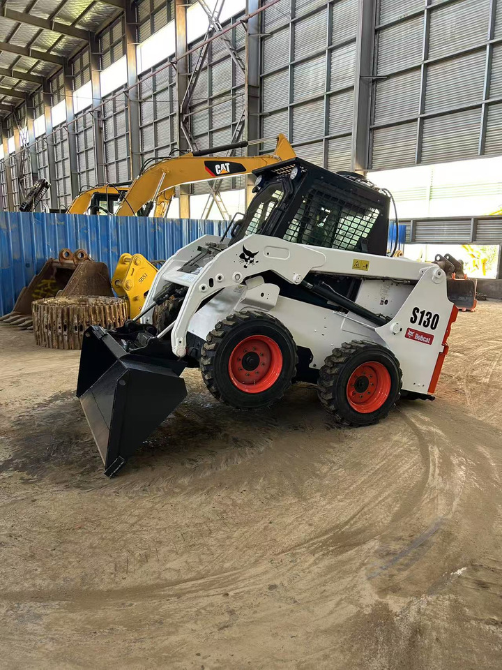 تأجير BOBCAT Skid Steer Loader S130 BOBCAT Skid Steer Loader S130: صور 6 تأجير BOBCAT Skid Steer Loader S130 BOBCAT Skid Steer Loader S130: صور 6