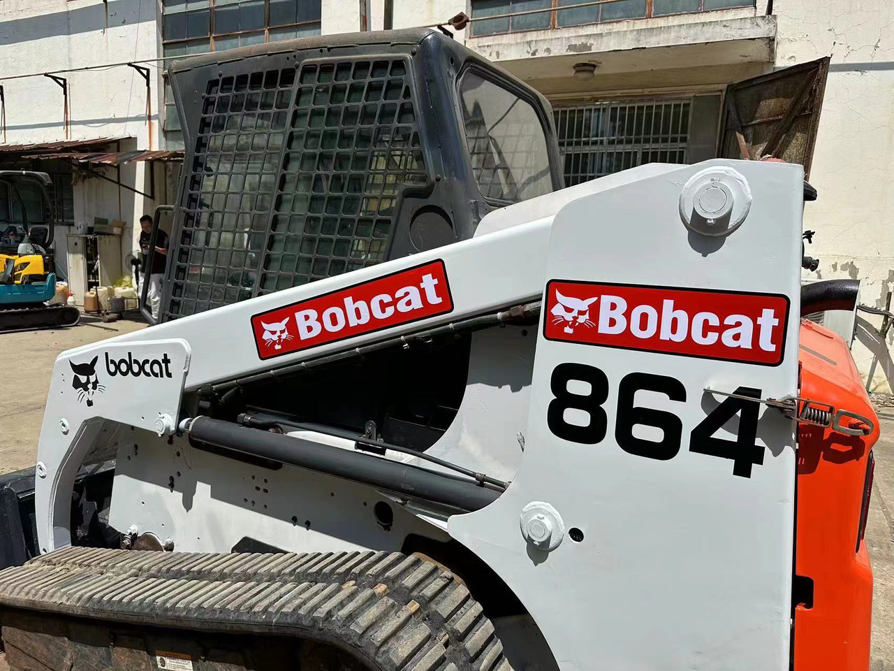 BOBCAT Skid Steer Loader - شيول صغير: صور 3 BOBCAT Skid Steer Loader - شيول صغير: صور 3