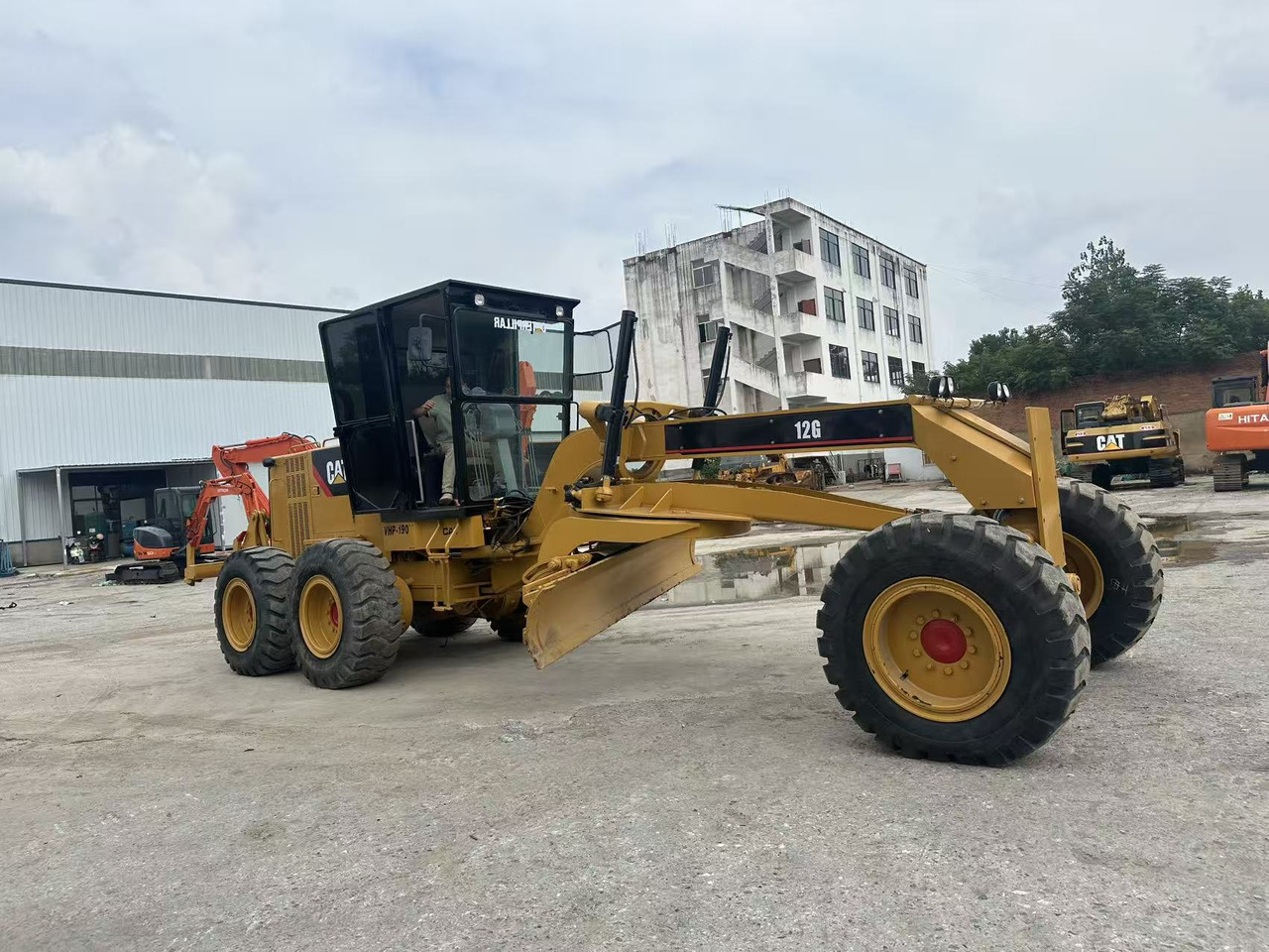 CATERPILLAR 12G CAT Grader - آلة تسوية الأرض: صور 5 CATERPILLAR 12G CAT Grader - آلة تسوية الأرض: صور 5