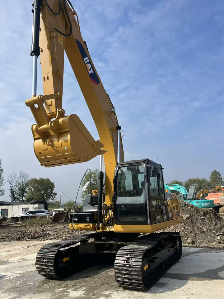 CATERPILLAR 320D2 - حفارات زحافة: صور 3 CATERPILLAR 320D2 - حفارات زحافة: صور 3