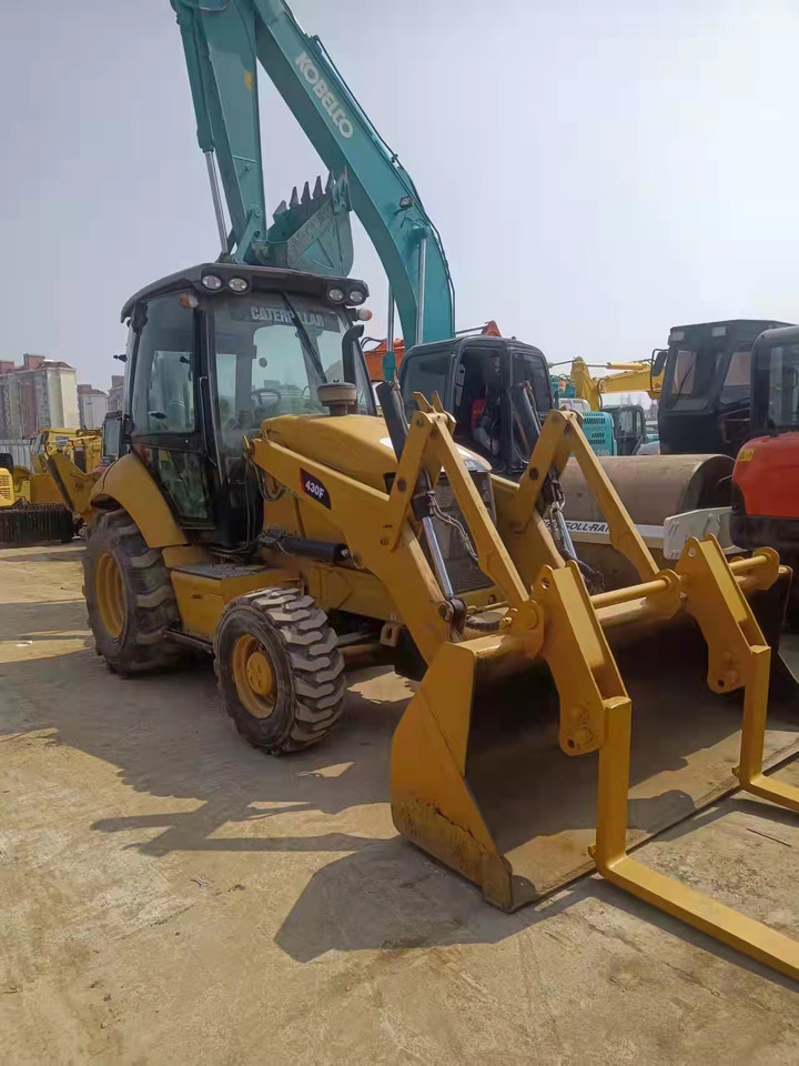 CATERPILLAR 430F - حفار متعدد الاستخدام: صور 5 CATERPILLAR 430F - حفار متعدد الاستخدام: صور 5