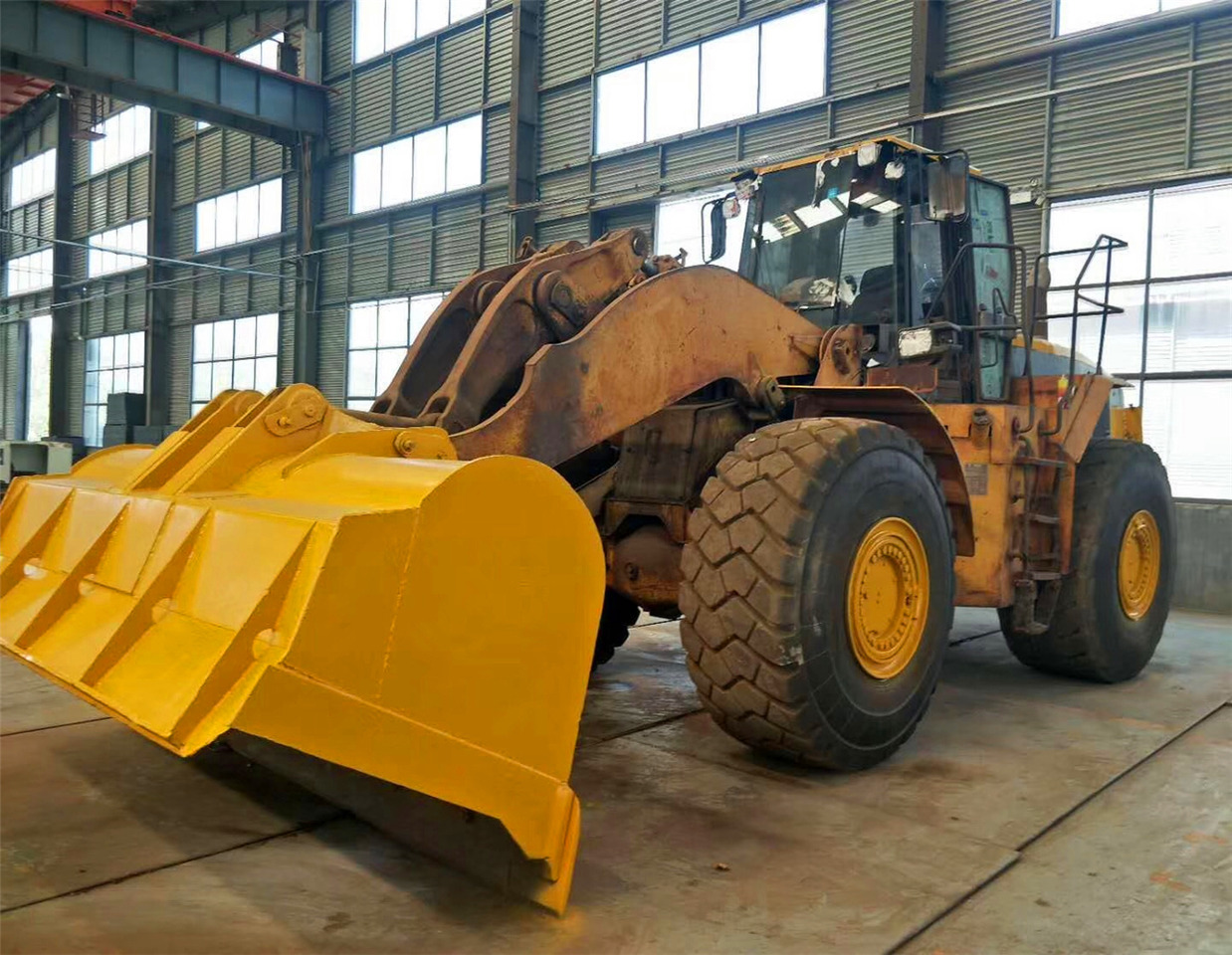 CATERPILLAR Wheel Loader CAT 980G - اللودر بعجل: صور 2 CATERPILLAR Wheel Loader CAT 980G - اللودر بعجل: صور 2