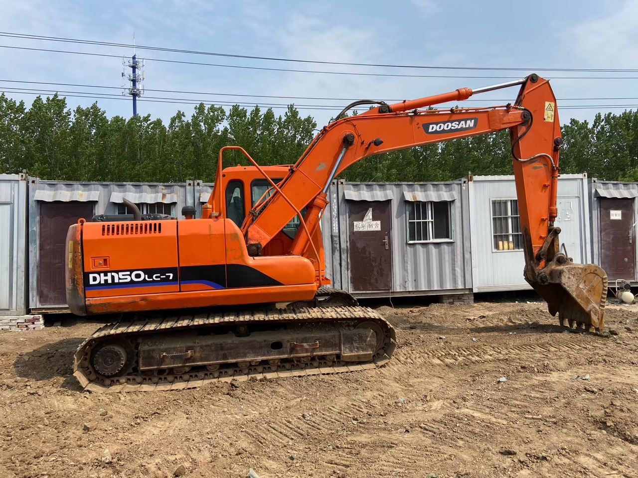 DOOSAN DH150LC-7 - حفارات زحافة: صور 5 DOOSAN DH150LC-7 - حفارات زحافة: صور 5