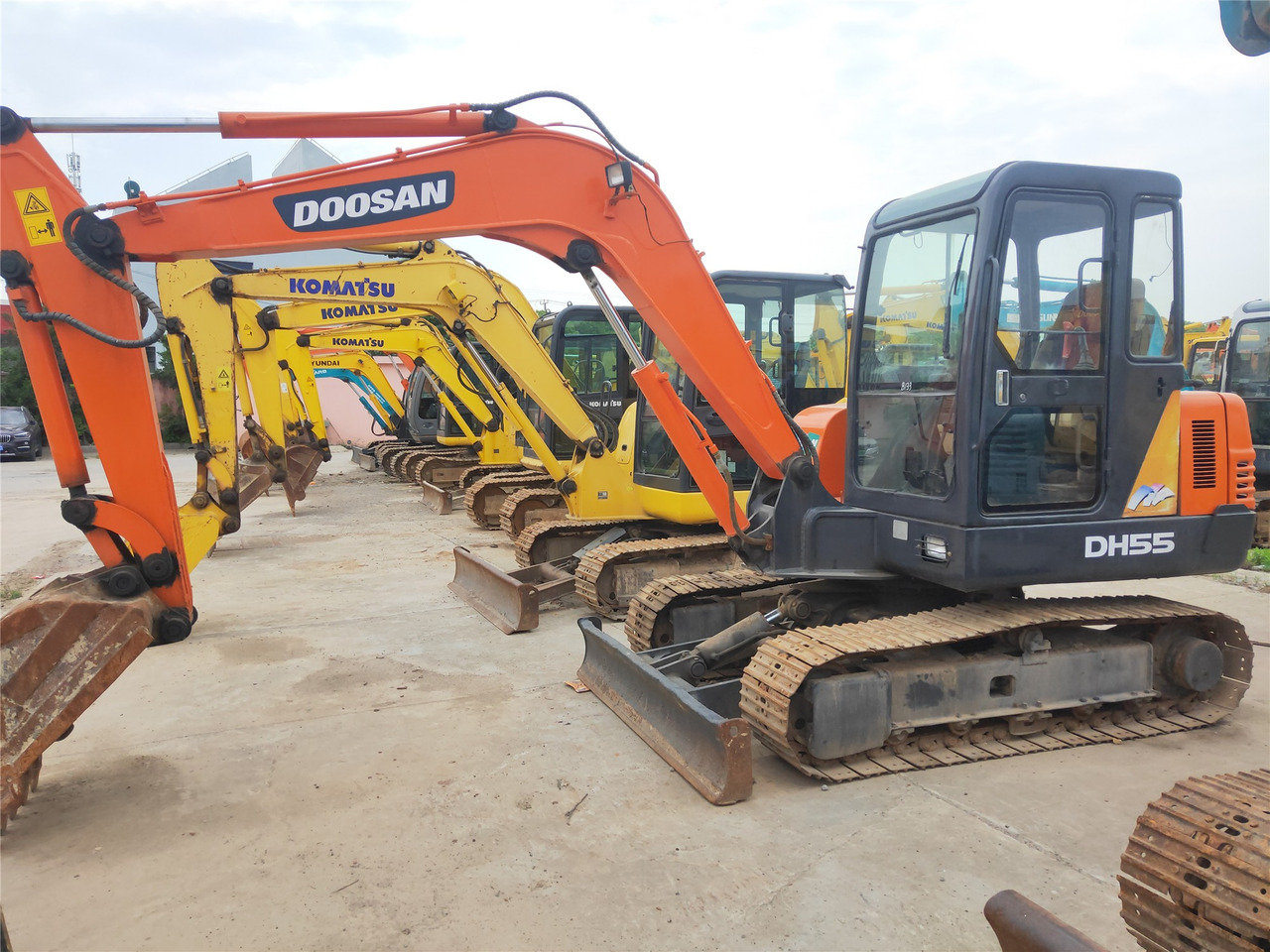 Doosan Crawler Excavator DH55 Good Condition Click for Discount - حفارات زحافة: صور 3 Doosan Crawler Excavator DH55 Good Condition Click for Discount - حفارات زحافة: صور 3