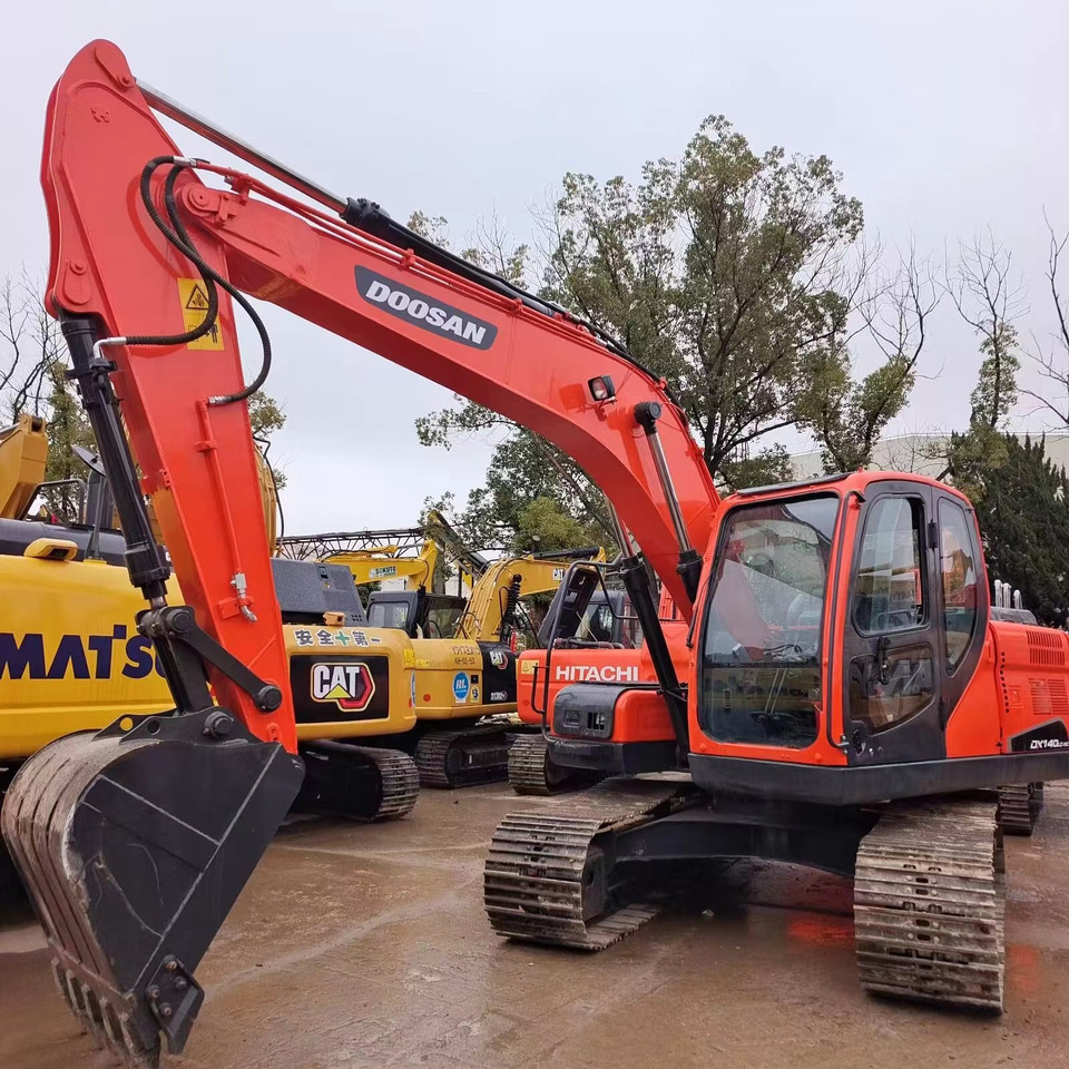 Doosan DX 140 Excavator Click for Discount - حفارة: صور 1 Doosan DX 140 Excavator Click for Discount - حفارة: صور 1