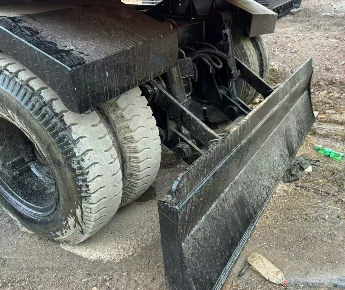 Doosan DX150W Wheel Loader click for Discount - حفارة على عجلات: صور 5 Doosan DX150W Wheel Loader click for Discount - حفارة على عجلات: صور 5