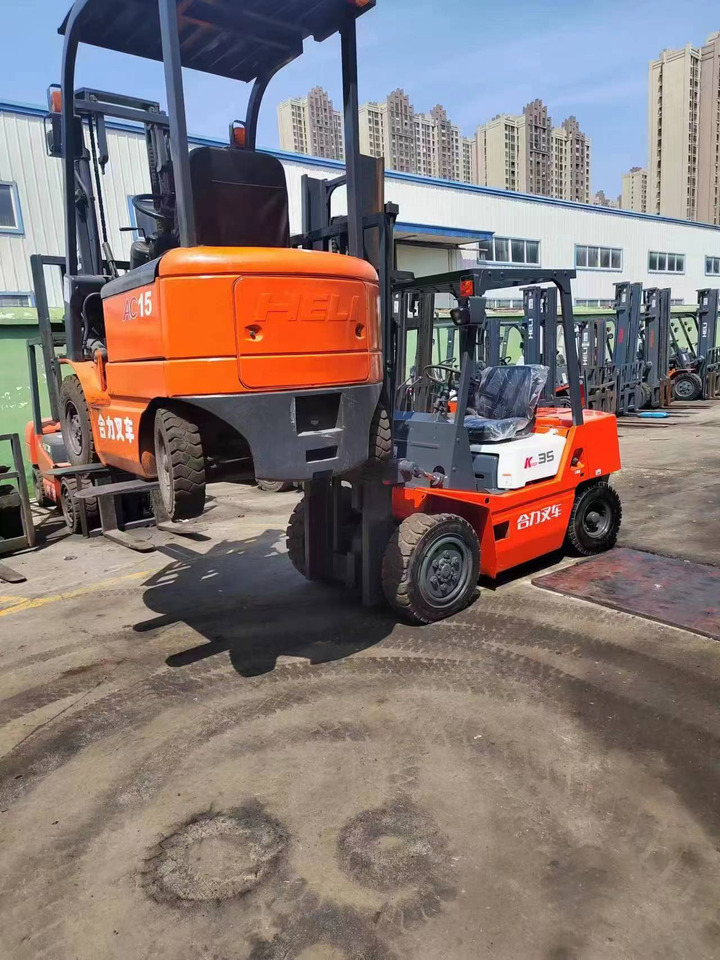 HELI 3.5Ton Forklift Click Here for Discount - رافعة شوكية ديزل: صور 2 HELI 3.5Ton Forklift Click Here for Discount - رافعة شوكية ديزل: صور 2