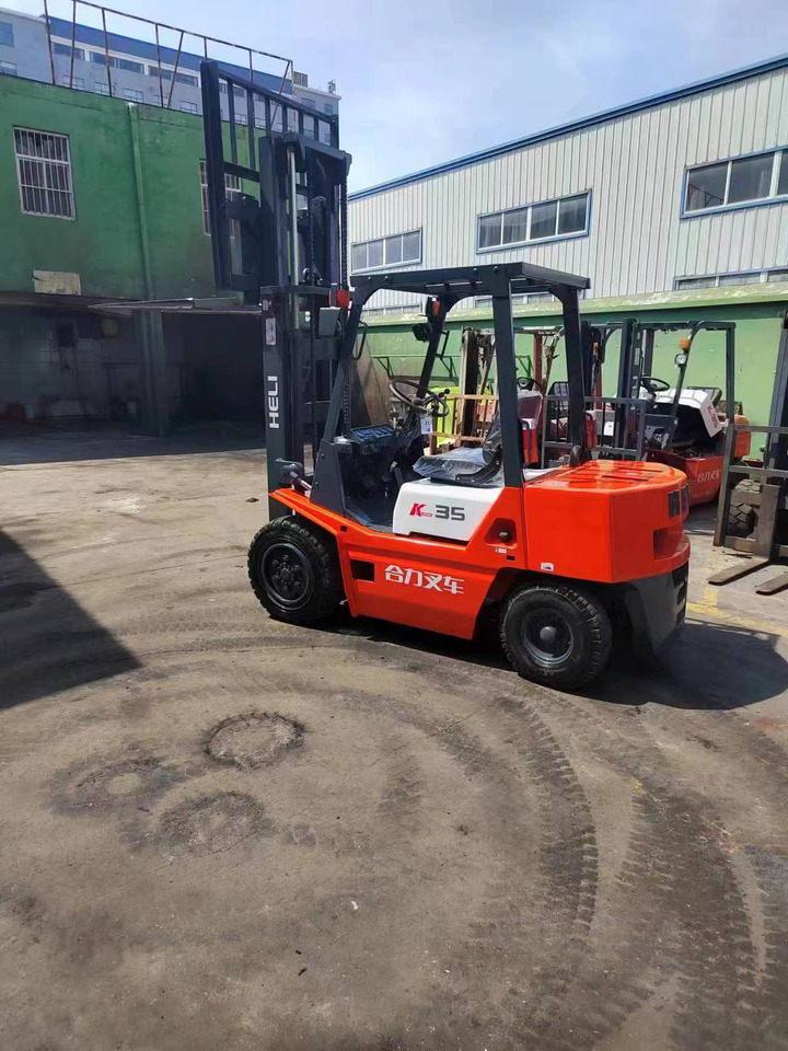 HELI 3.5Ton Forklift Click Here for Discount - رافعة شوكية ديزل: صور 3 HELI 3.5Ton Forklift Click Here for Discount - رافعة شوكية ديزل: صور 3