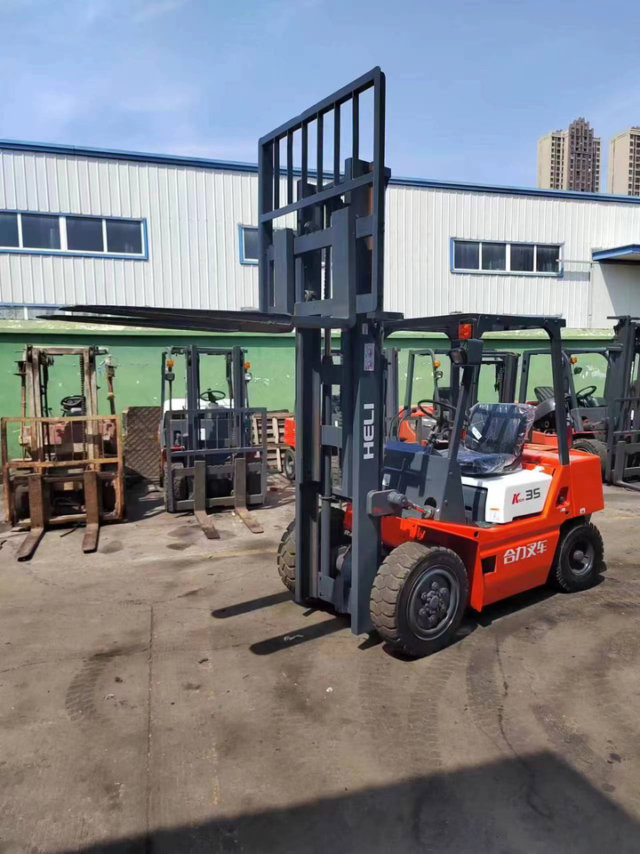 HELI 3.5Ton Forklift Click Here for Discount - رافعة شوكية ديزل: صور 1 HELI 3.5Ton Forklift Click Here for Discount - رافعة شوكية ديزل: صور 1