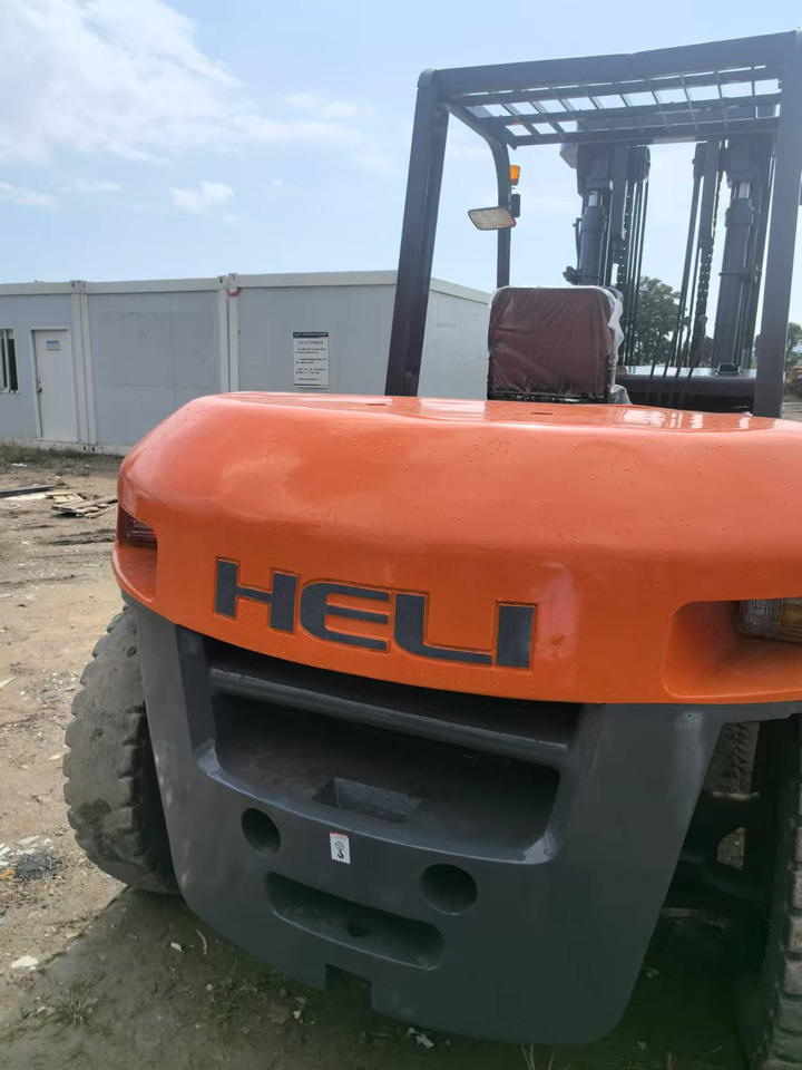 HELI Forklift FD100 Click Here for discount - رافعة شوكية ديزل: صور 4 HELI Forklift FD100 Click Here for discount - رافعة شوكية ديزل: صور 4
