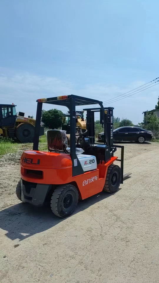 HELI Forklift K20 Click for Discount - رافعة شوكية ديزل: صور 3 HELI Forklift K20 Click for Discount - رافعة شوكية ديزل: صور 3