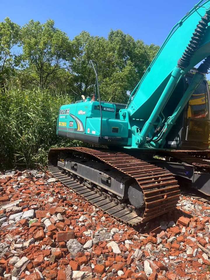 HITACHI SK200D Excavate Click for Discount - حفارات زحافة: صور 1 HITACHI SK200D Excavate Click for Discount - حفارات زحافة: صور 1