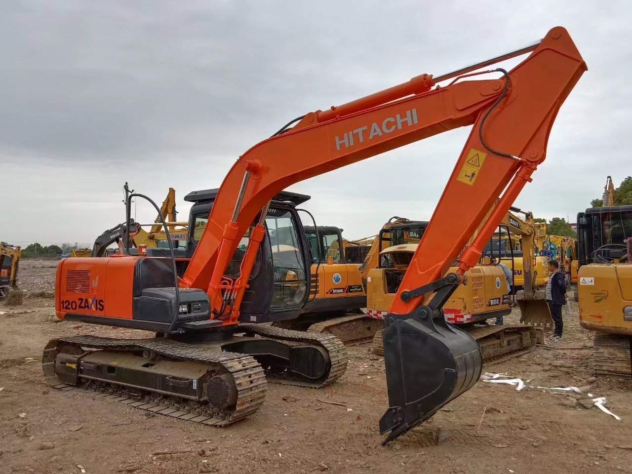 HITACHI Wheel Excavator ZX120 Click Here for Discount - حفارة على عجلات: صور 2 HITACHI Wheel Excavator ZX120 Click Here for Discount - حفارة على عجلات: صور 2