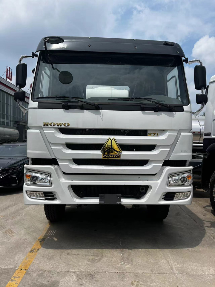 HOWO Cement Mixer Truck 12cube Click Here for Discount - شاحنة خلاطة خرسانة: صور 3 HOWO Cement Mixer Truck 12cube Click Here for Discount - شاحنة خلاطة خرسانة: صور 3