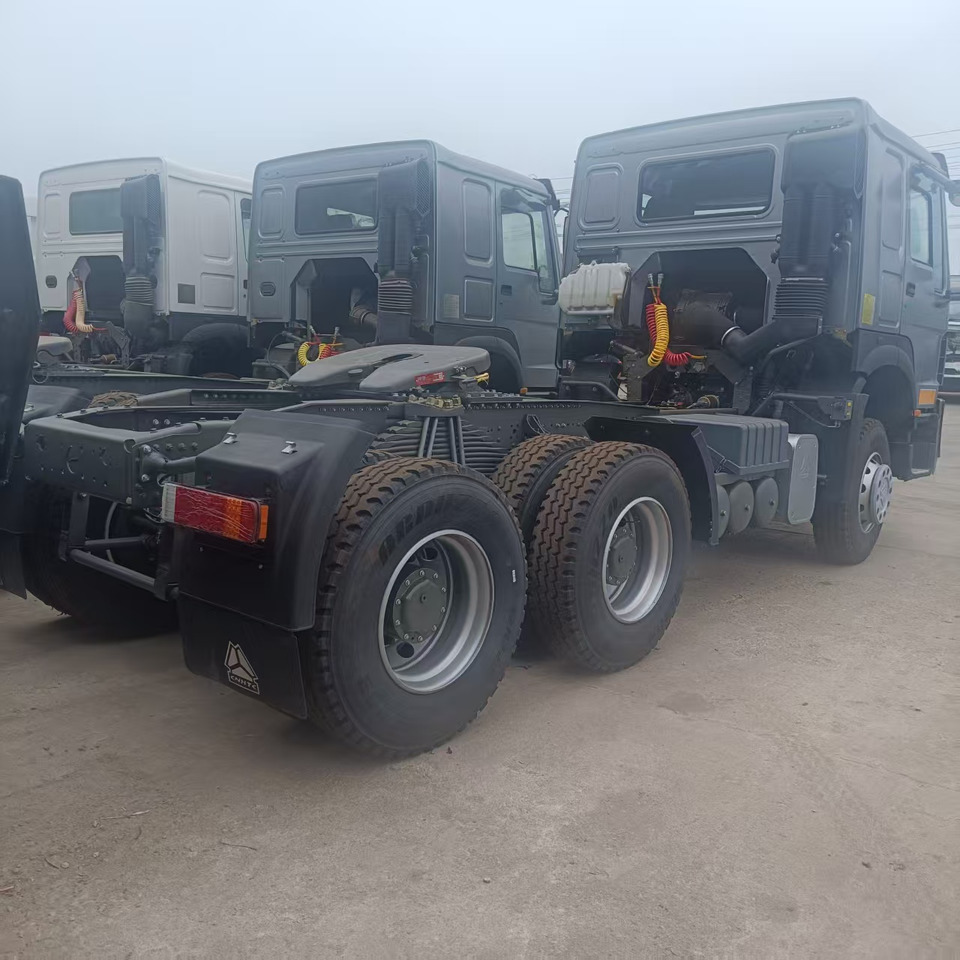 HOWO Dump Truck Unit 6✖4 Click Here for Discount - بصندوق مغلق شاحنة: صور 5 HOWO Dump Truck Unit 6✖4 Click Here for Discount - بصندوق مغلق شاحنة: صور 5