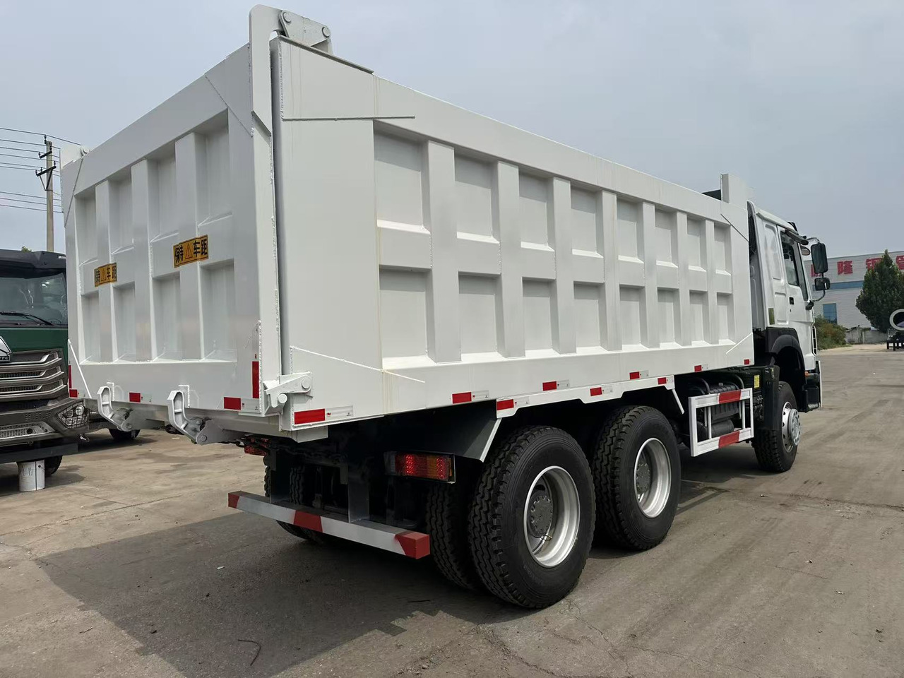 HOWO Howo Dump truck 6✖4 White - قلابات: صور 4 HOWO Howo Dump truck 6✖4 White - قلابات: صور 4