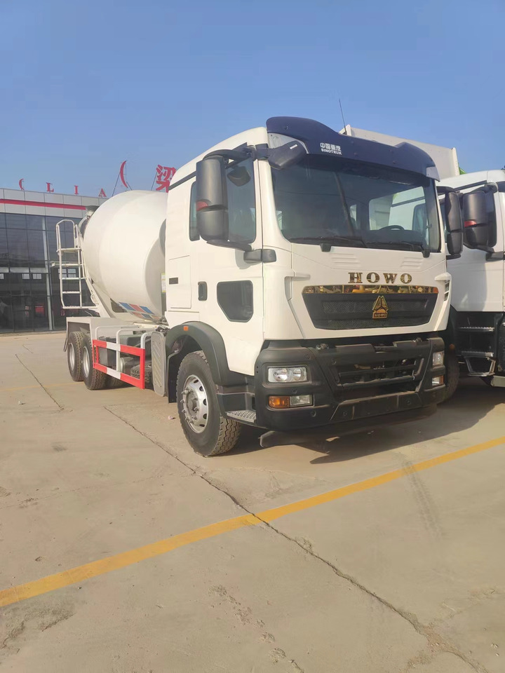 HOWO TX350 Cement Mixer Truck Click Here for Discount - شاحنة خلاطة خرسانة: صور 3 HOWO TX350 Cement Mixer Truck Click Here for Discount - شاحنة خلاطة خرسانة: صور 3