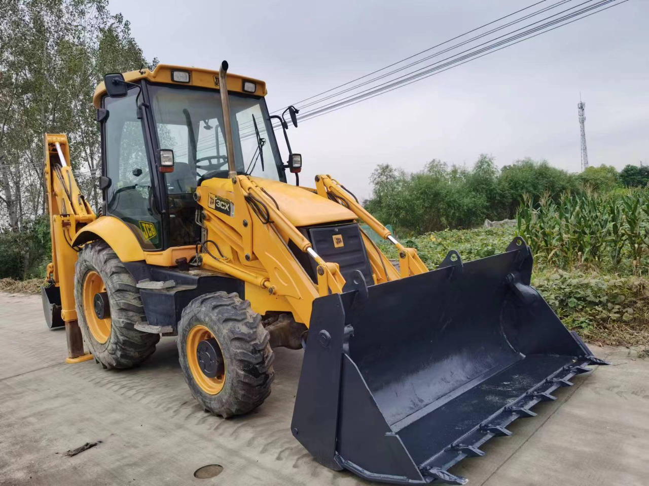 JCB Backhoe Loader 3CX Click Here for Discount - حفار متعدد الاستخدام: صور 3 JCB Backhoe Loader 3CX Click Here for Discount - حفار متعدد الاستخدام: صور 3