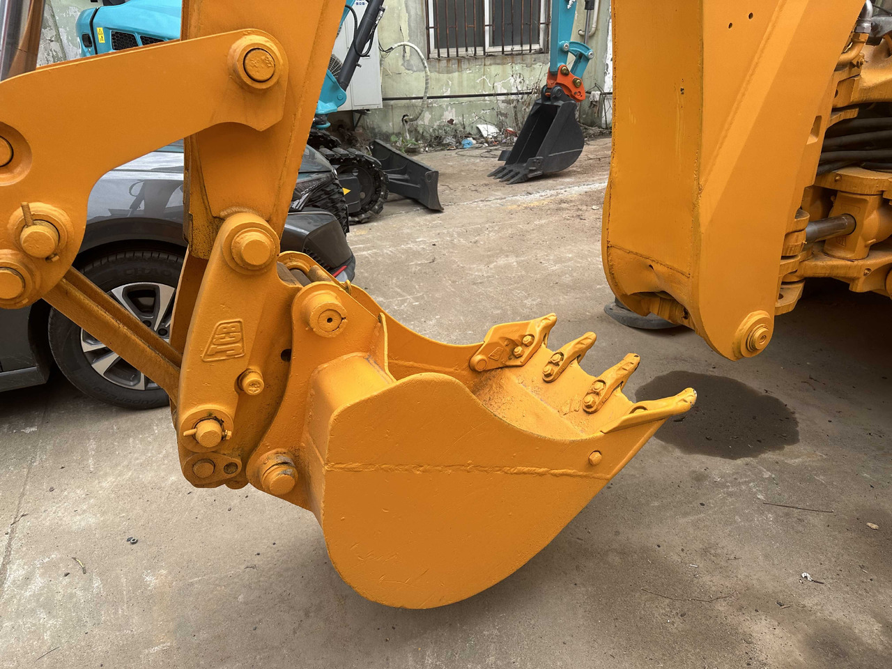 JCB Backhoe Loader - حفار متعدد الاستخدام: صور 5 JCB Backhoe Loader - حفار متعدد الاستخدام: صور 5