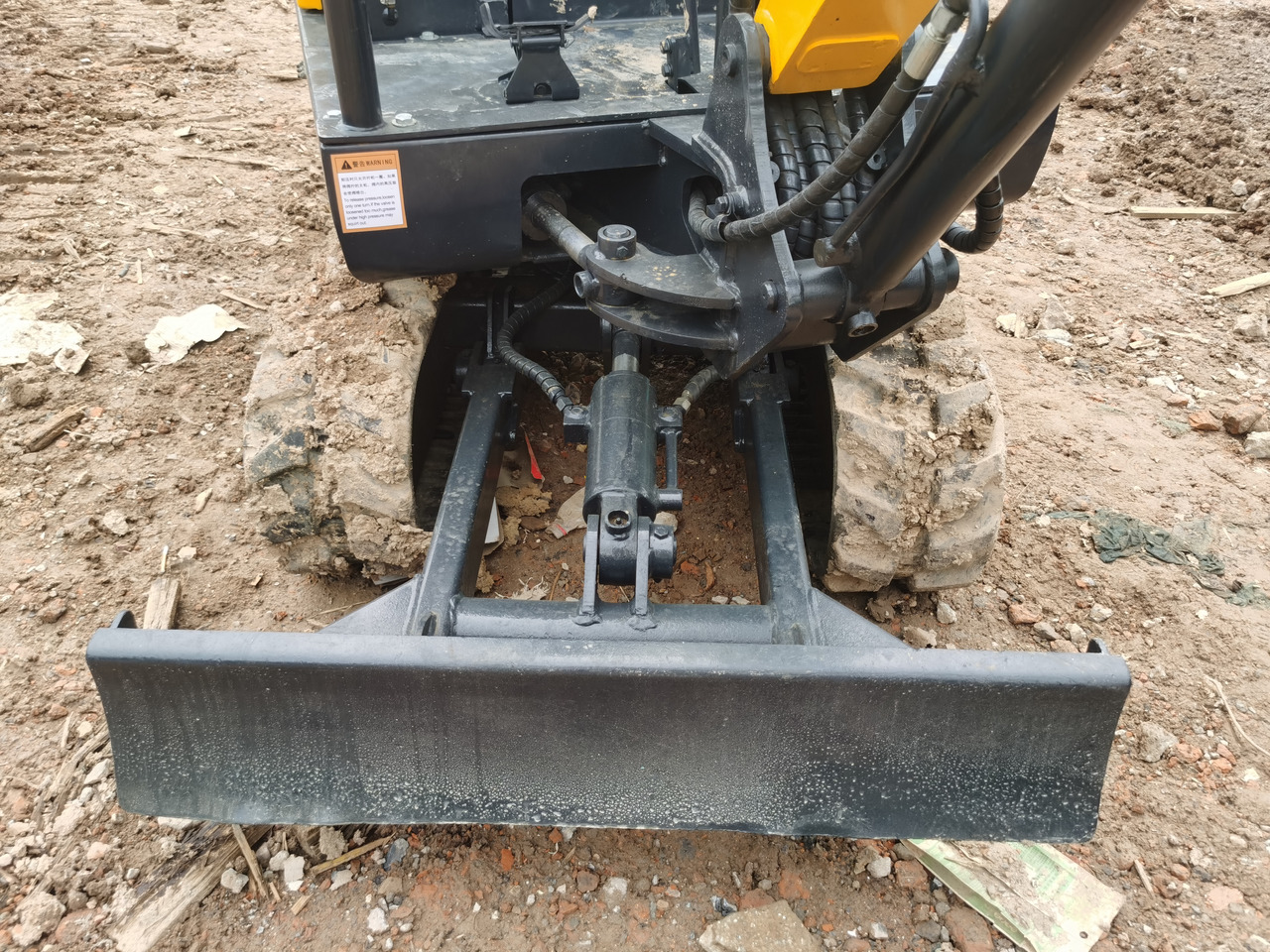 KOMATSU PC18MR - حفارات زحافة: صور 4 KOMATSU PC18MR - حفارات زحافة: صور 4
