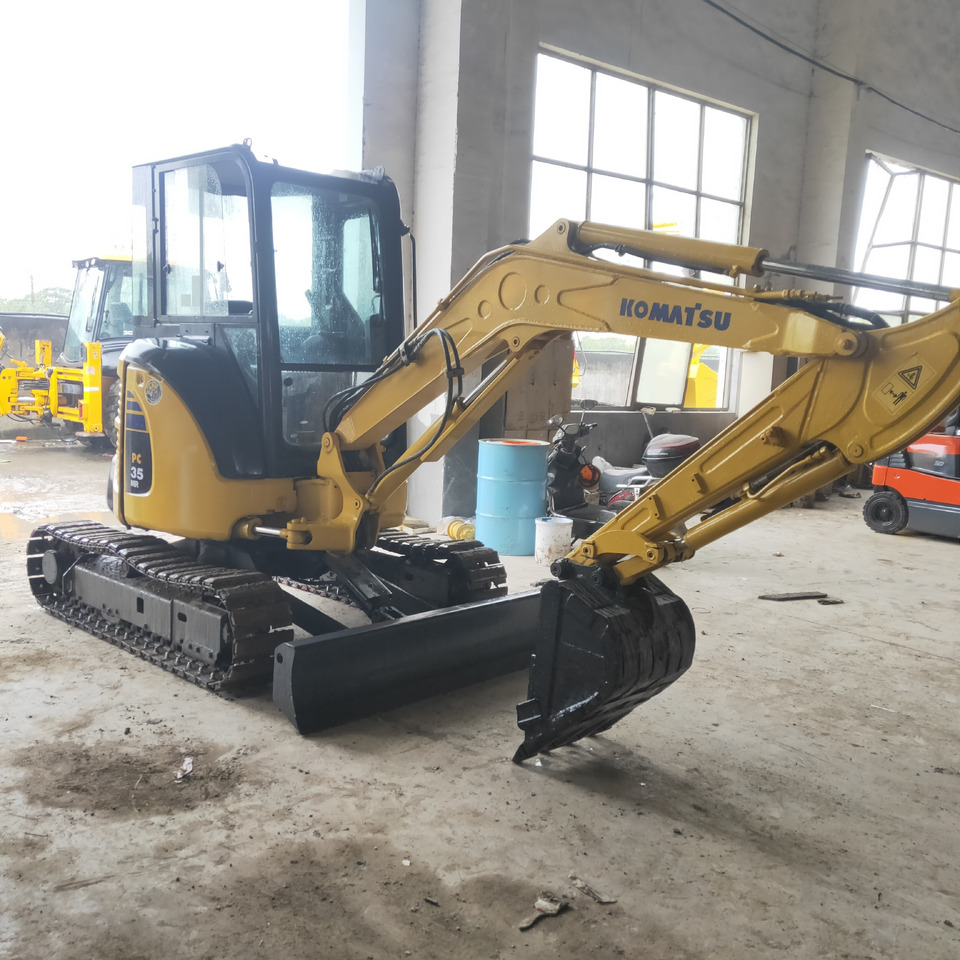 KOMATSU PC35 - حفارات زحافة: صور 5 KOMATSU PC35 - حفارات زحافة: صور 5