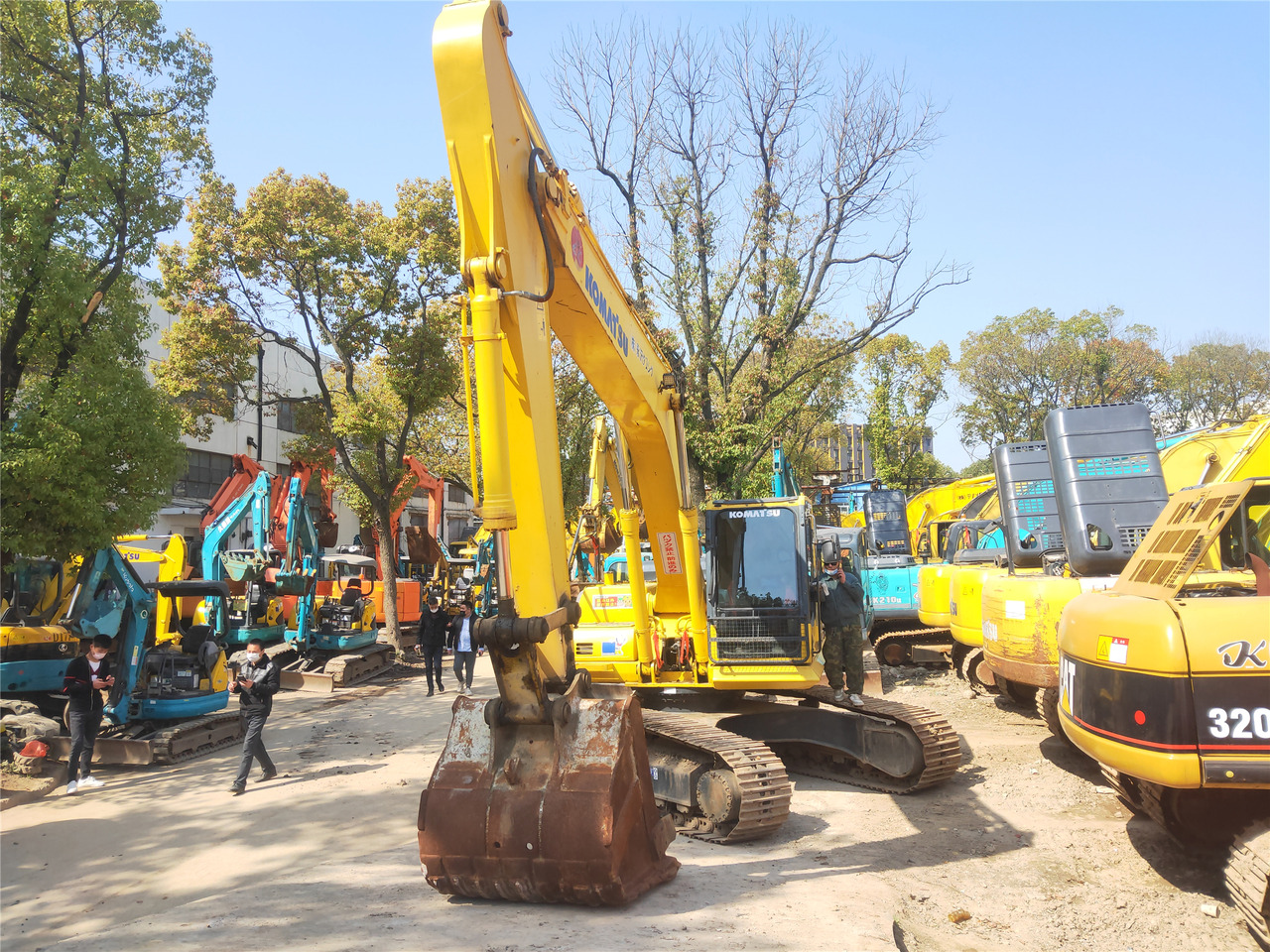 Komatsu Crawler Excavator PC240-8 - حفارات زحافة: صور 4 Komatsu Crawler Excavator PC240-8 - حفارات زحافة: صور 4