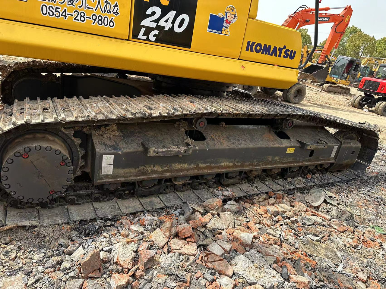 Komatsu Crawler excavator PC240 for Sale - حفارات زحافة: صور 5 Komatsu Crawler excavator PC240 for Sale - حفارات زحافة: صور 5