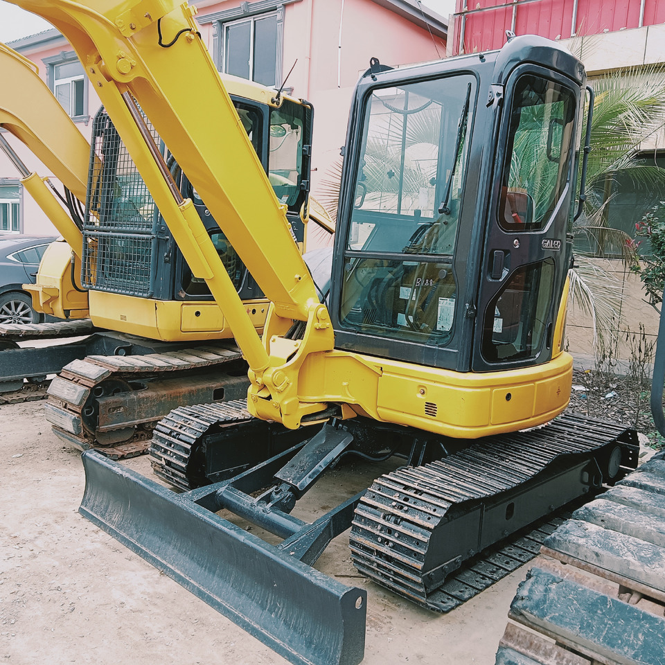 Komatsu PC40 - حفارات زحافة: صور 4 Komatsu PC40 - حفارات زحافة: صور 4