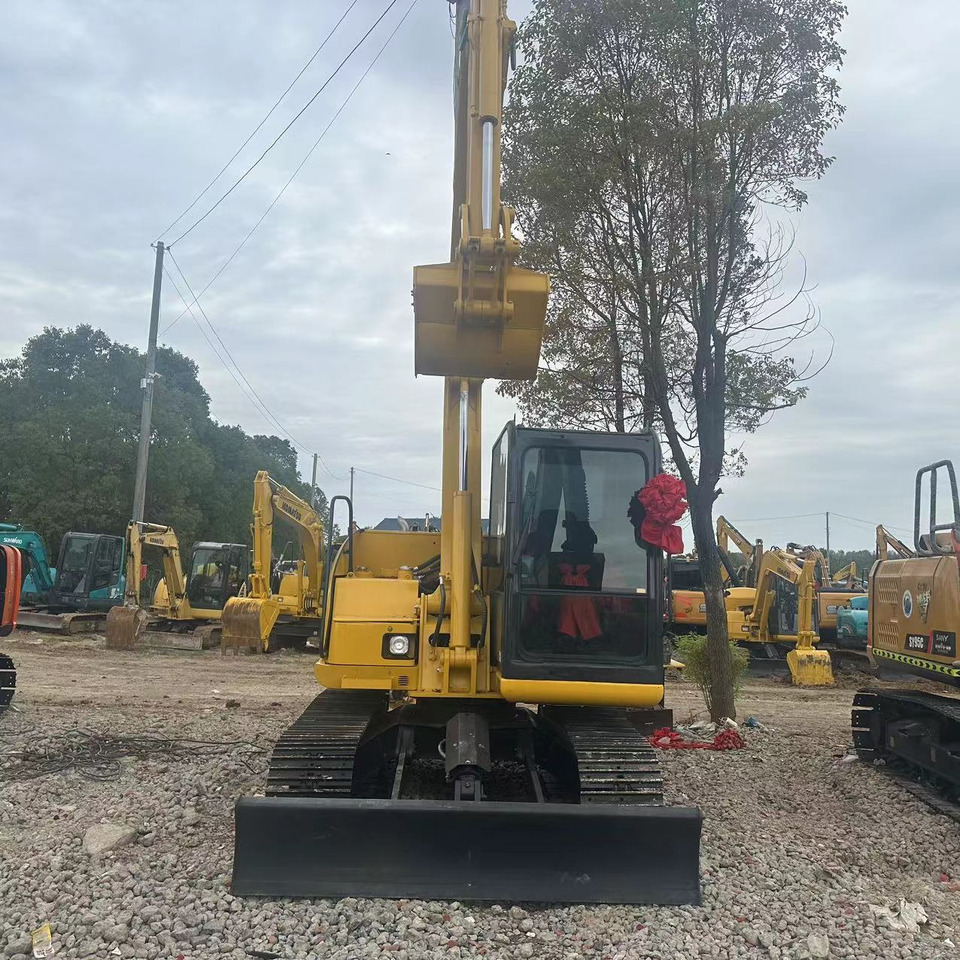 Komatsu PC70-8 Mini Excavator Good Condition - حفارة مصغرة: صور 2 Komatsu PC70-8 Mini Excavator Good Condition - حفارة مصغرة: صور 2