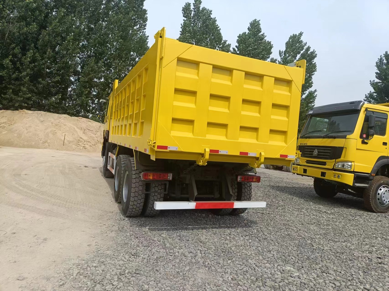 SINOTRUK HOWO 371 6X4 CLICK HERE FOR DISCOUNT - قلابات: صور 5 SINOTRUK HOWO 371 6X4 CLICK HERE FOR DISCOUNT - قلابات: صور 5