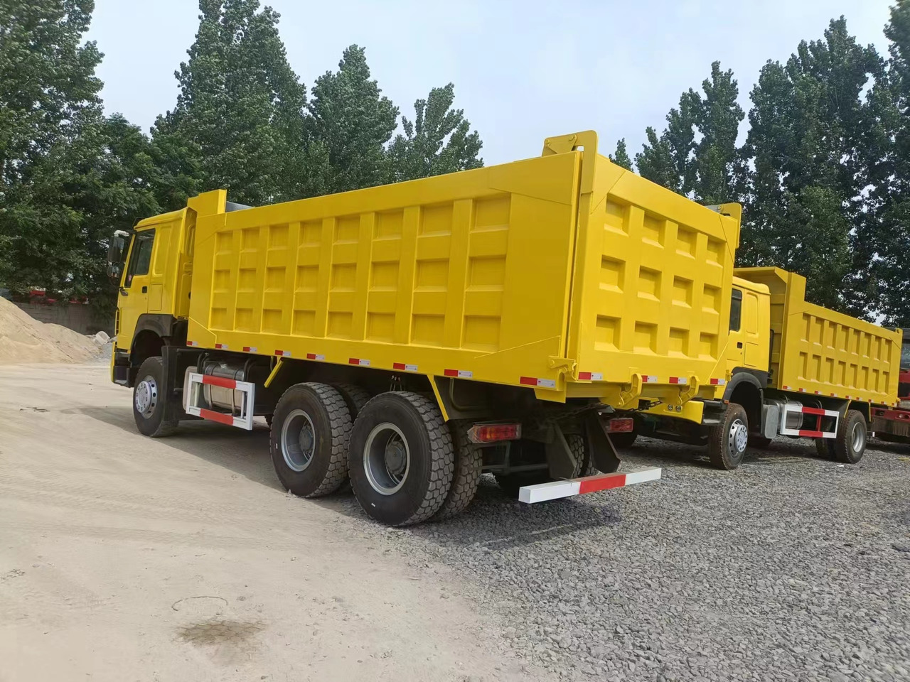 SINOTRUK HOWO 371 6X4 CLICK HERE FOR DISCOUNT - قلابات: صور 4 SINOTRUK HOWO 371 6X4 CLICK HERE FOR DISCOUNT - قلابات: صور 4