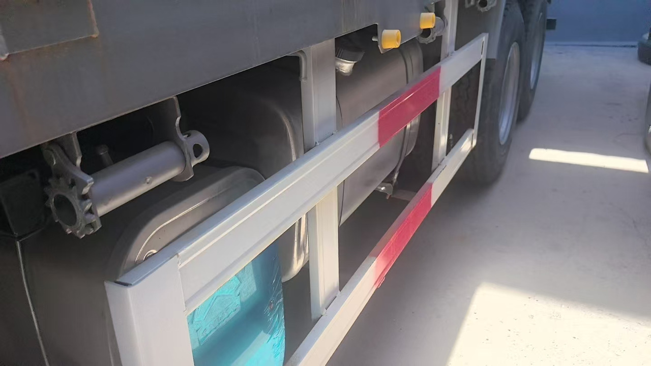 SINOTRUK HOWO 371 8X4 - قلابات: صور 5 SINOTRUK HOWO 371 8X4 - قلابات: صور 5