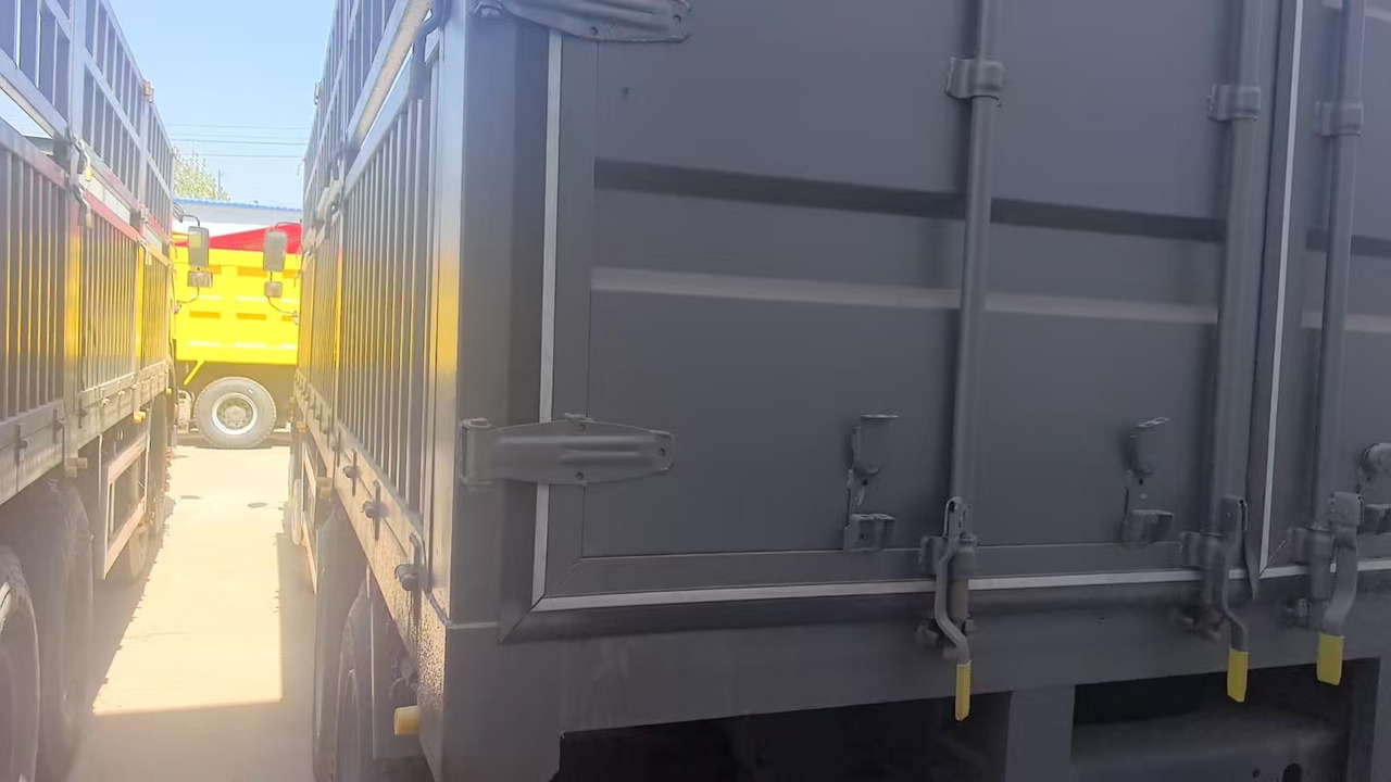 SINOTRUK HOWO 371 8X4 - قلابات: صور 2 SINOTRUK HOWO 371 8X4 - قلابات: صور 2