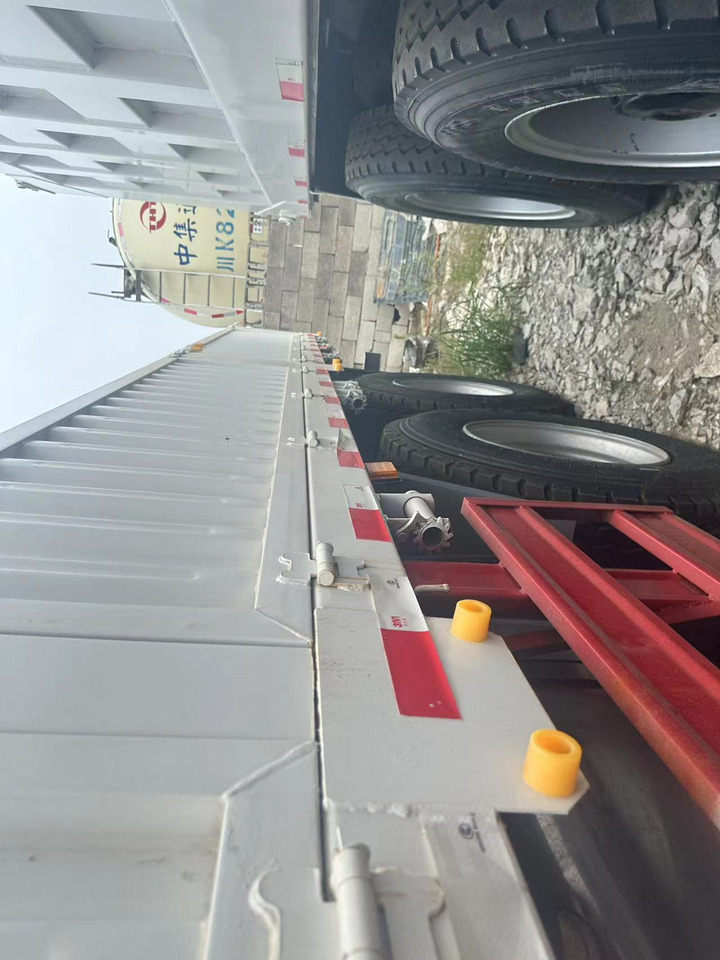 SINOTRUK HOWO 375 8X4 12TONS CLICK HERE FOR DISCOUNT - شاحنة كرين: صور 5 SINOTRUK HOWO 375 8X4 12TONS CLICK HERE FOR DISCOUNT - شاحنة كرين: صور 5