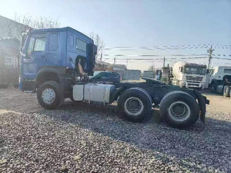 SINOTRUK HOWO 6x4 Tractor Unit Click for Discount - شاحنة جرار: صور 5 SINOTRUK HOWO 6x4 Tractor Unit Click for Discount - شاحنة جرار: صور 5