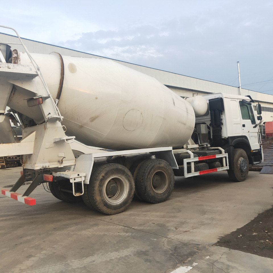 SINOTRUK HOWO - خلاطه اسمنت: صور 5 SINOTRUK HOWO - خلاطه اسمنت: صور 5