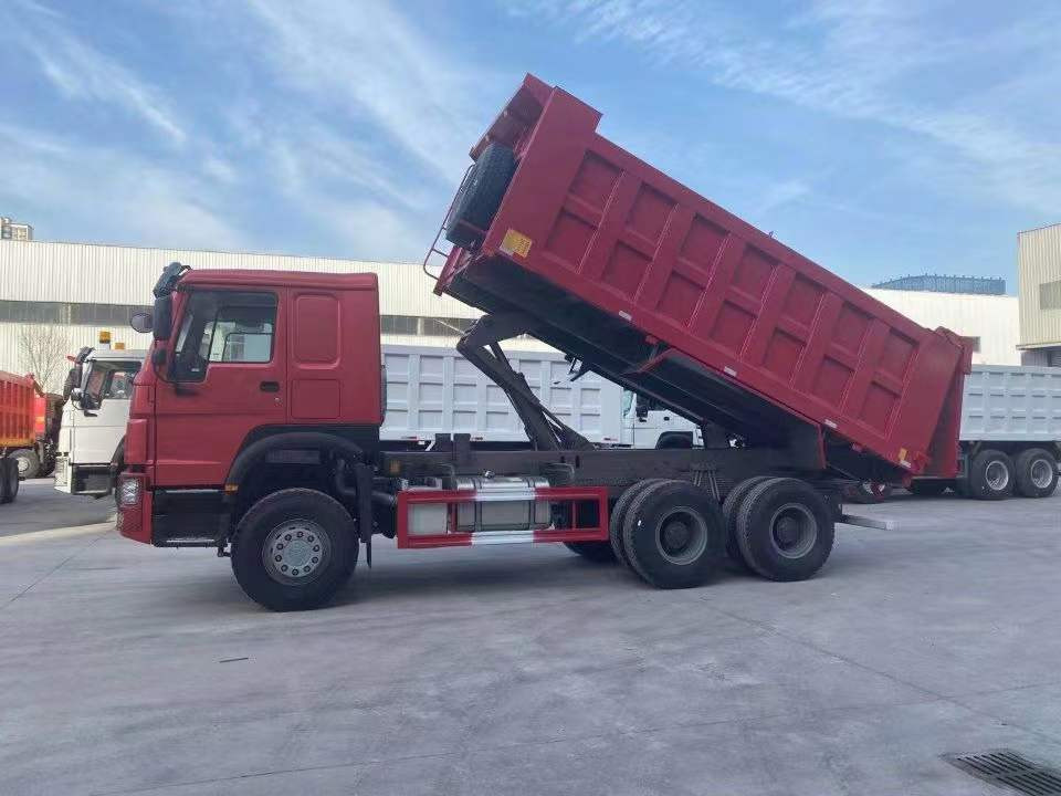 SINOTRUK Howo 371 6X4 click here for DISCOUNT - قلابات: صور 1 SINOTRUK Howo 371 6X4 click here for DISCOUNT - قلابات: صور 1