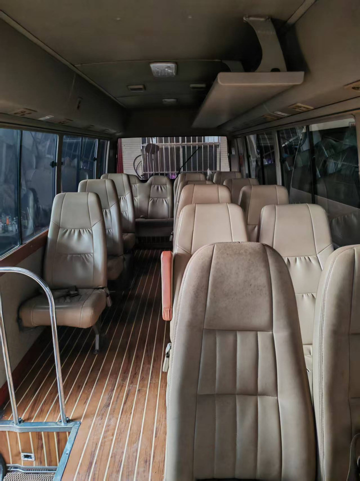 TOYOTA Coaster Mini Bus - سياحية حافلة: صور 5 TOYOTA Coaster Mini Bus - سياحية حافلة: صور 5