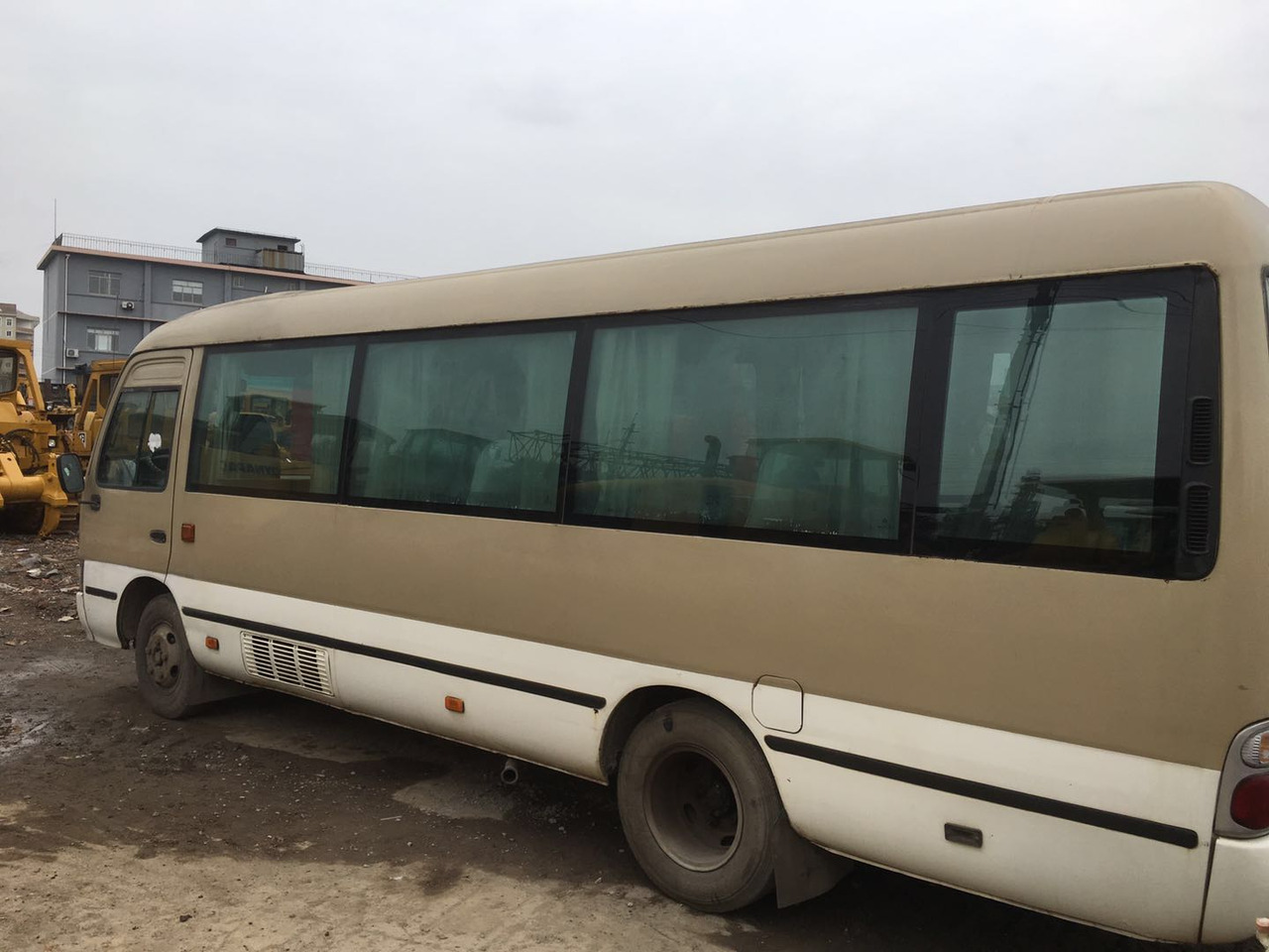 TOYOTA Coaster - النقل الحضري: صور 3 TOYOTA Coaster - النقل الحضري: صور 3