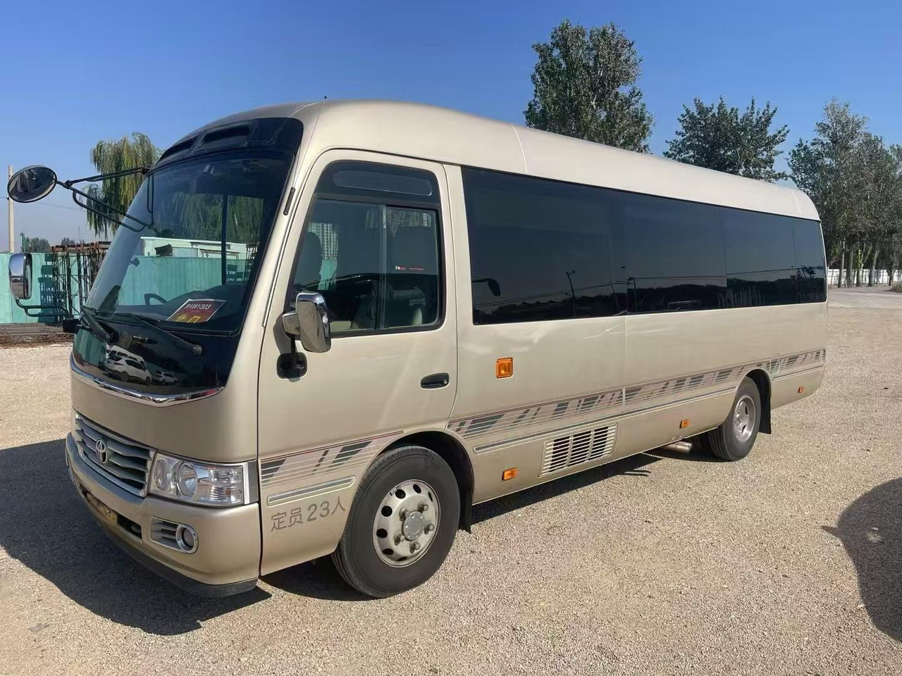 TOYOTA Coaster - النقل الحضري: صور 1 TOYOTA Coaster - النقل الحضري: صور 1