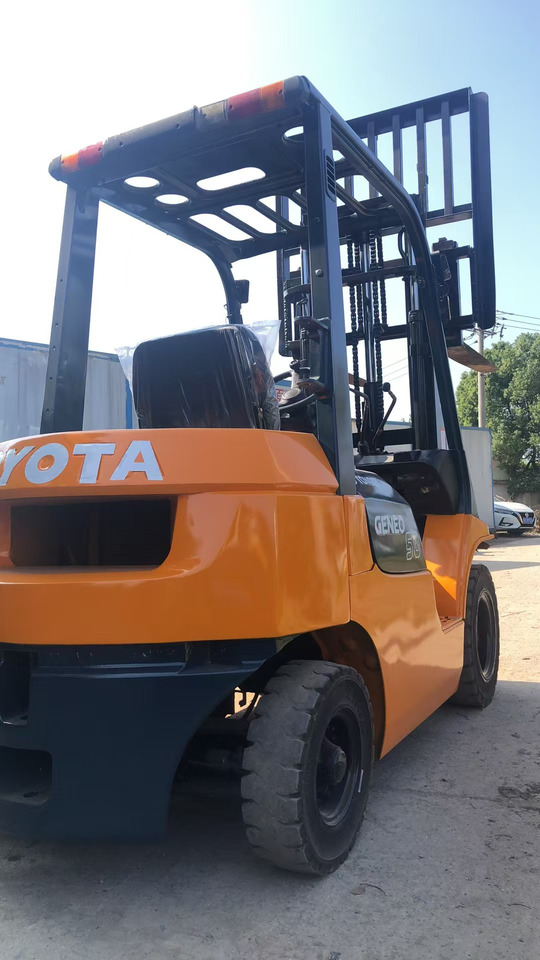 TOYOTA FD50 CLICK HERE FOR DISCOUNT - رافعة شوكية ديزل: صور 2 TOYOTA FD50 CLICK HERE FOR DISCOUNT - رافعة شوكية ديزل: صور 2