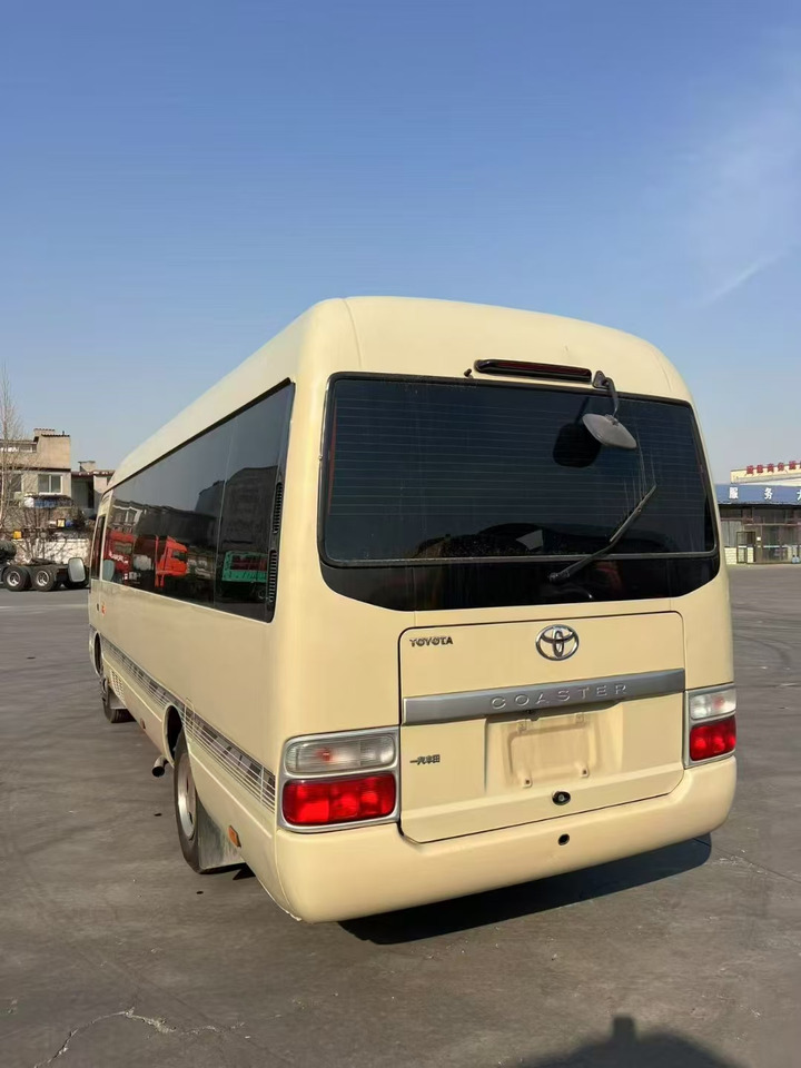 TOYOTA Mini Bus 20 Seats - سياحية حافلة: صور 5 TOYOTA Mini Bus 20 Seats - سياحية حافلة: صور 5
