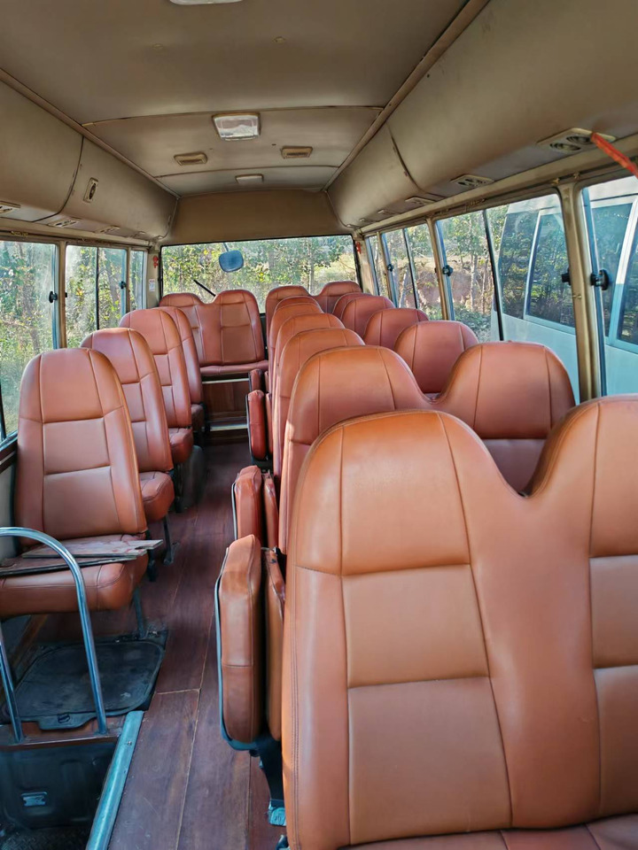 سياحية حافلة TOYOTA Whit Mini Bus Click for Discount: صور 7 سياحية حافلة TOYOTA Whit Mini Bus Click for Discount: صور 7